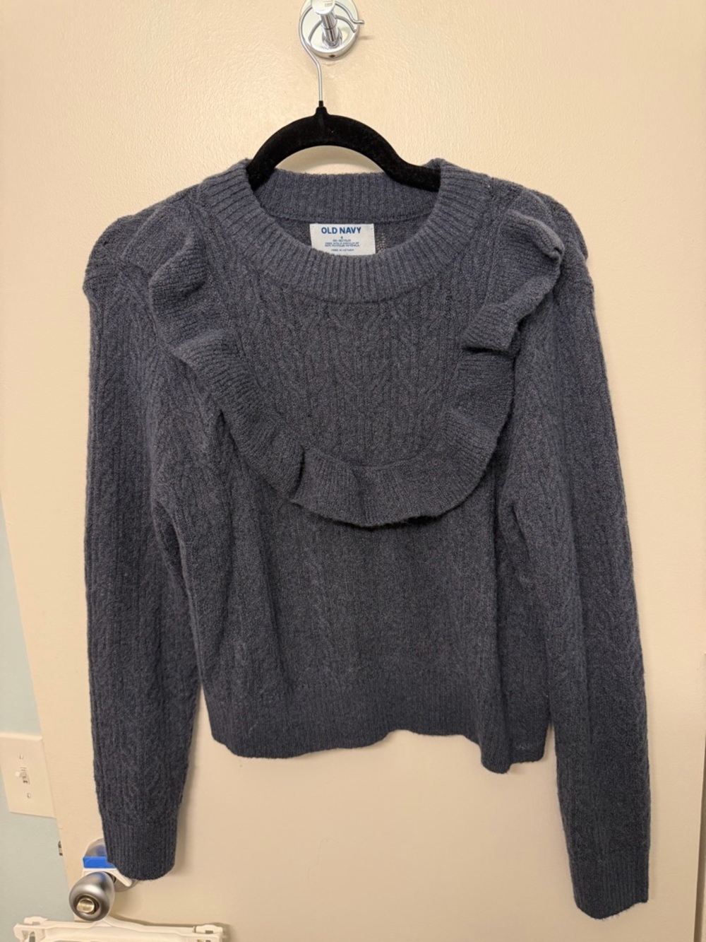Old Navy Charcoal Ruffle Cable-Knit Crew Sweater